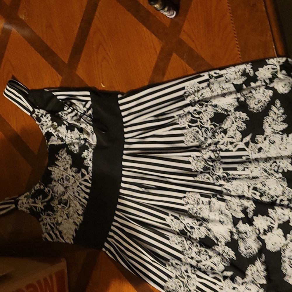 Women's dress